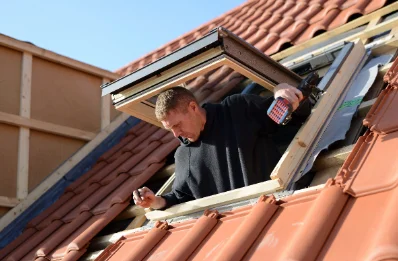 Pose de fenêtres de toit Velux à Molring